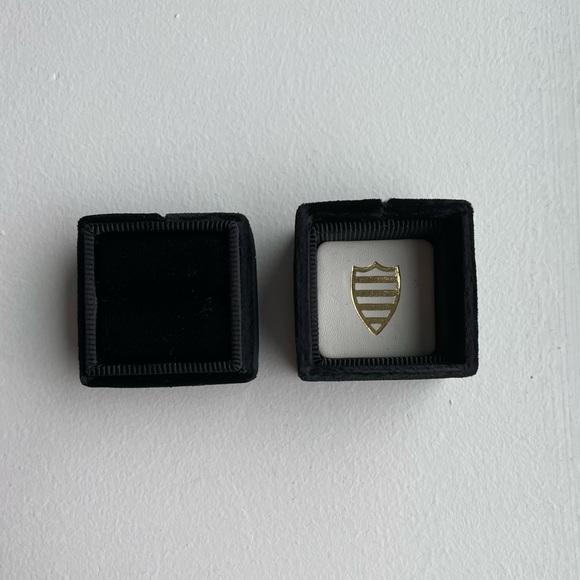 The Mrs. Box Black Velvet Box - Picture 4 of 9